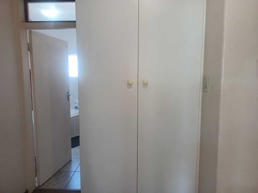 4 Bedroom Property for Sale in Heuwelsig Northern Cape